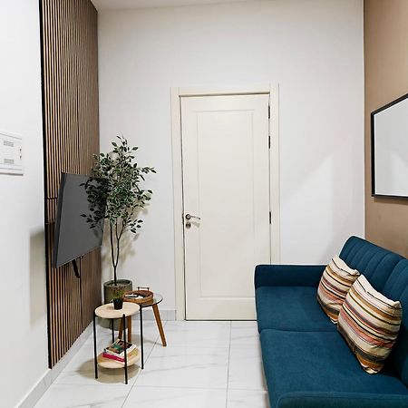 Happiness Apartment Qormi Luaran gambar