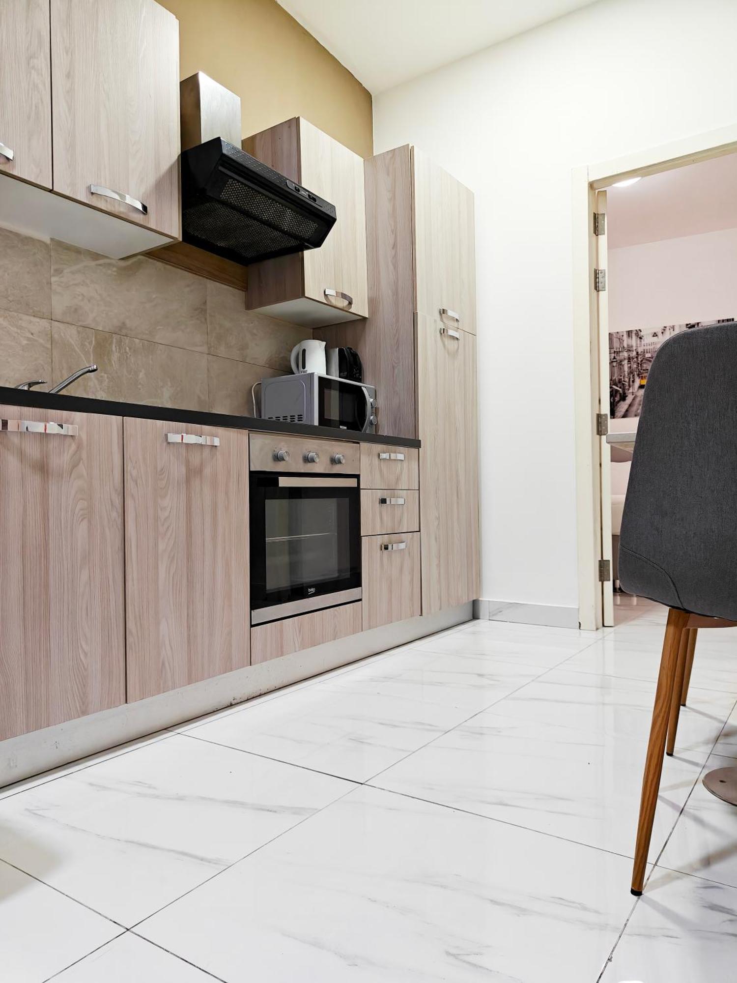 Happiness Apartment Qormi Luaran gambar